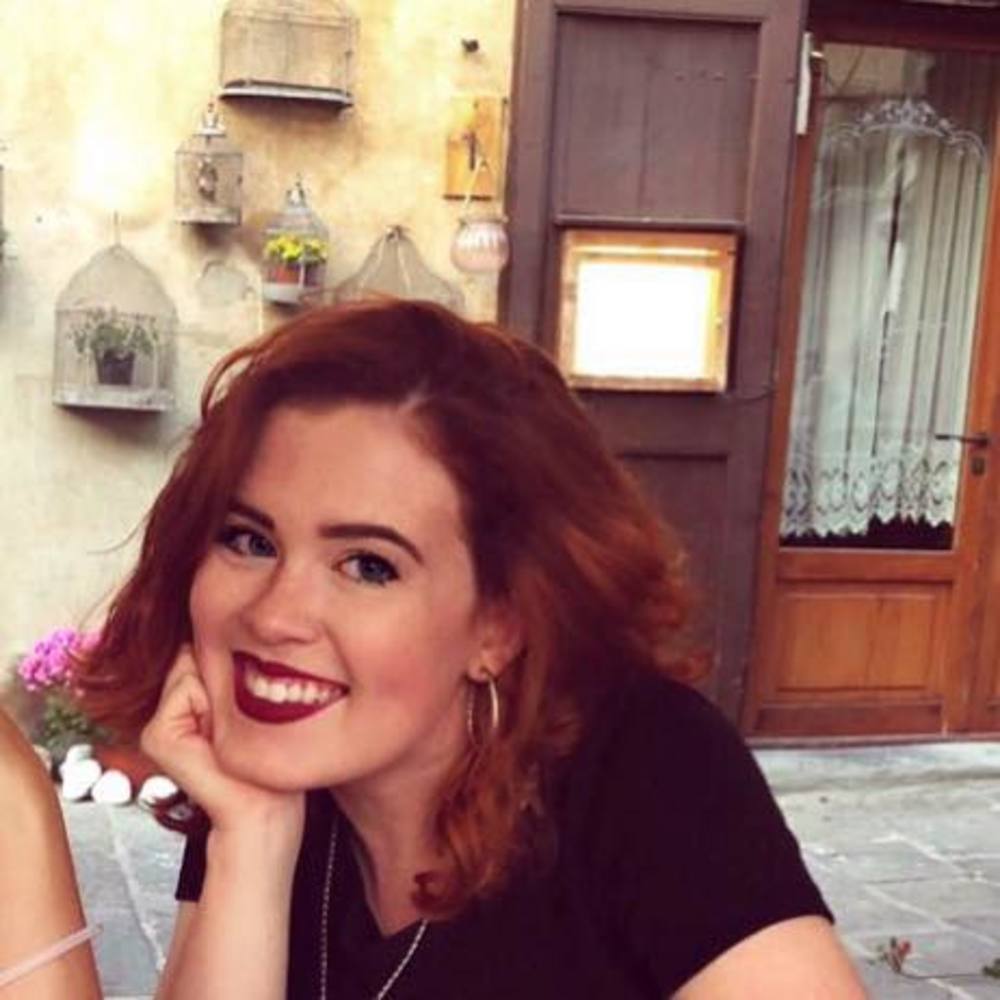 Meet your Posher, Caitlin